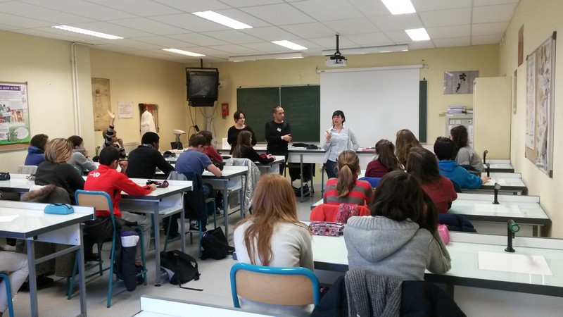 INTERVENANT EN MILIEU SCOLAIRE