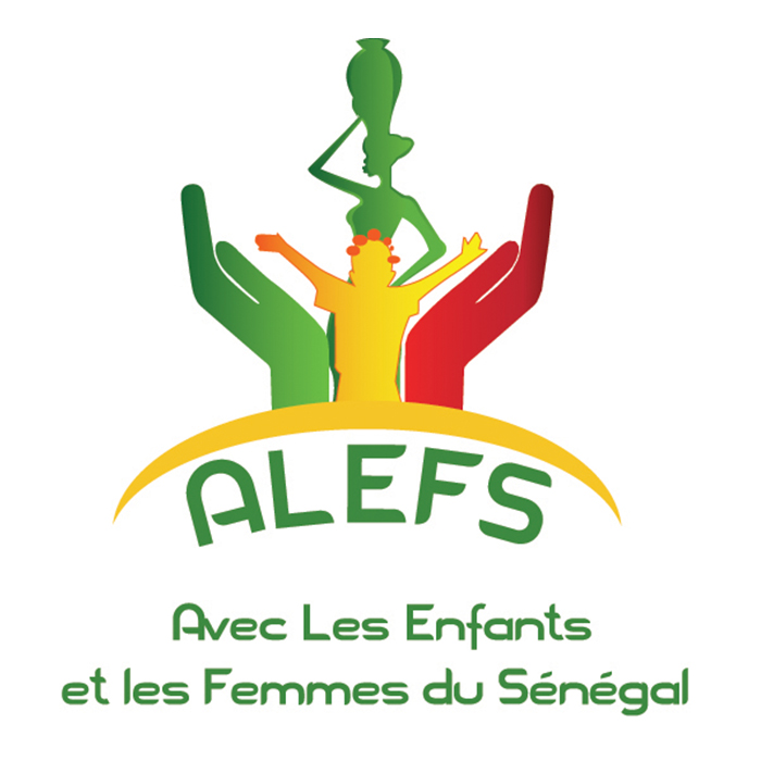 AVEC LES ENFANTS ET LES FEMMES DU SÉNÉGAL