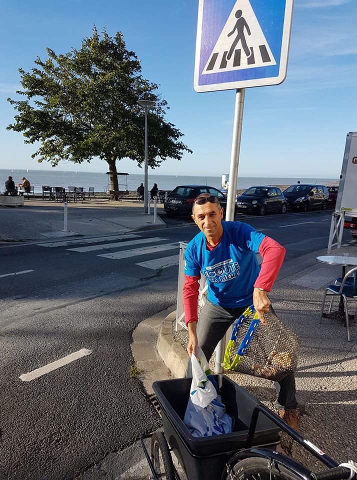 ILE D'OLERON : COLLECTE DES BOUCHONS DE LIEGE