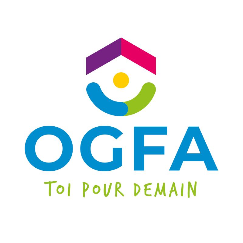 Cours d’alphabétisation pour une personne hébergée à l’OGFA